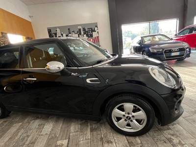 MINI Cooper 1.5 Cooper D 5 porte si neopatentati Nero usata Borgo San Dalmazzo