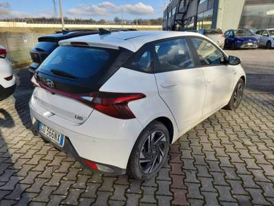 Hyundai i20 1.0 T-GDI 48V iMT Connectline Bianco usata Scarperia e San Piero