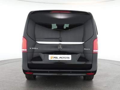 Mercedes-Benz Classe V D 4MATIC AVANTGARDE LONG AMG 8 posti TETTO Nero usata Rosignano Marittimo