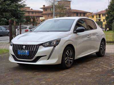 Peugeot 208 1.5 BlueHDi 102 CV Allure NEOPATENTATI Bianco usata Cava Manara