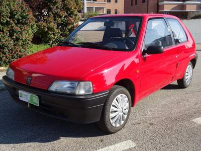 Peugeot 106 1.0 XN 1993 - Conservato - ASI Rosso usata Castel Maggiore Peugeot 106 1.0 XN 1993 - Conservato - ASI Rosso usata Castel Maggiore