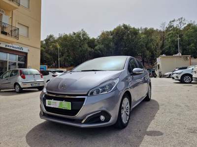 Peugeot 208 PureTech 82 5p. GPL Active Grigio usata Agrigento