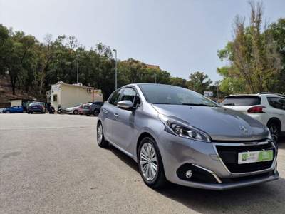 Peugeot 208 PureTech 82 5p. GPL Active Grigio usata Agrigento