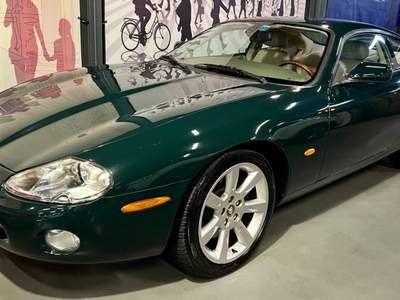 Jaguar XK 4.2 Coupé Verde usata Castellammare di Stabia