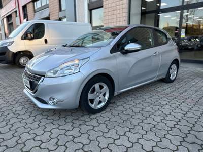 Peugeot 208 1° serie 1.0 VTi 68 CV 3p PureTech NeoPatentati Grigio usata Cernusco sul Naviglio