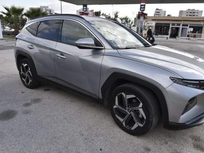 Hyundai Tucson 1.6 HEV aut.Exellence Grigio usata Grottaglie