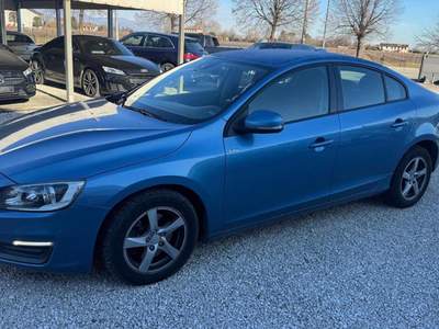 Volvo S60 D3 Geartronic Business Blu/Azzurro usata San Polo di Piave