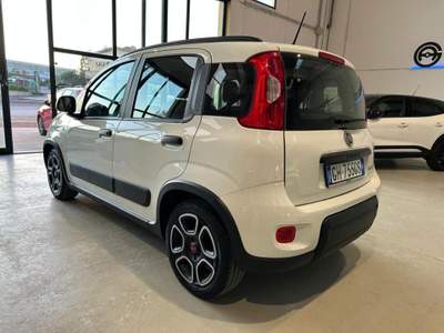 Fiat Panda 1.0 FireFly S&S Hybrid City Life Bianco usata Valledoria