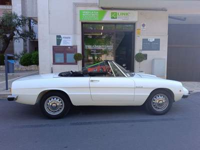 Alfa Romeo Spider 1.6 Junior TARGA ORO Bianco usata Putignano
