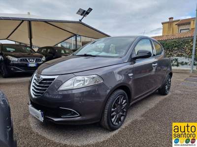 Lancia Ypsilon 0.9 TwinAir 85 CV 5 porte S&S Silver Grigio usata Salerno