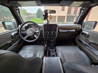 Jeep Wrangler Sahara 2.8 CRDi 177 CV 4x4 Automatic Nero usata Cava Manara