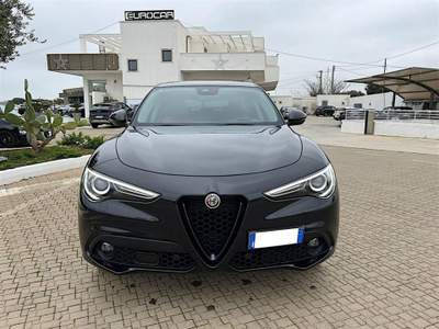 Alfa Romeo Stelvio 2.2 Turbodiesel 190cv Sprint Q4 Nero usata Polignano a Mare