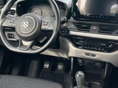 Suzuki Swift 1.2 Hybrid WAKU Arancione usata Novara