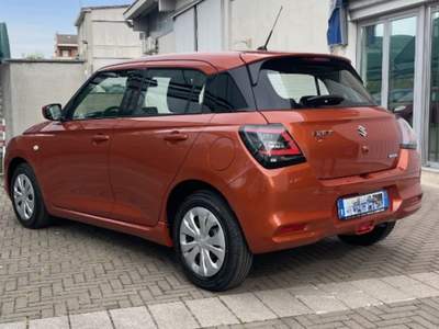 Suzuki Swift 1.2 Hybrid WAKU Arancione usata Novara