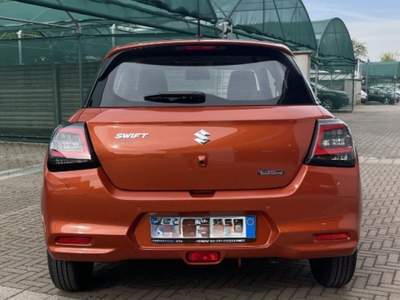 Suzuki Swift 1.2 Hybrid WAKU Arancione usata Novara