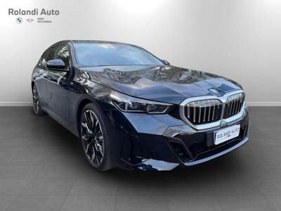BMW i5 Touring edrive40 Msport Edition Blu/Azzurro usata Casale Monferrato