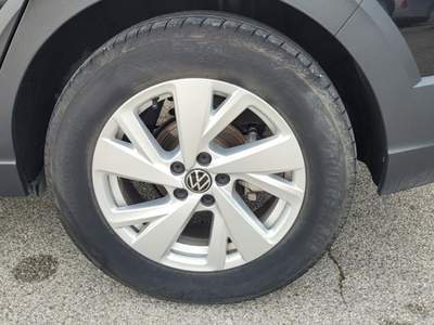 Volkswagen Taigo 1.0 TSI 110 CV Life Nero usata Monte di Procida