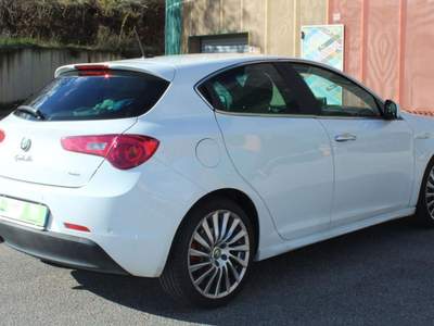 Alfa Romeo Giulietta 1.4 Turbo MultiAir Exclusive Bianco usata Potenza