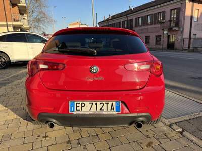 Alfa Romeo Giulietta 2.0 JTDm-2 170 CV TCT Distinctive XENO-BLUETOOTH Rosso usata Alba