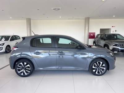 Peugeot 208 ACTIVE 1.2 75CV Stop&Start 5 Porte Km.Zero Grigio usata Massanzago