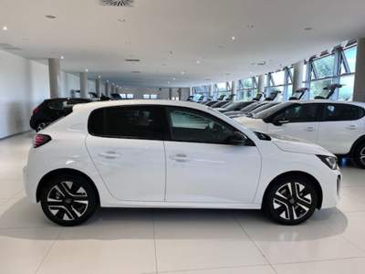 Peugeot 208 ALLURE VISIO PARK 1 1.2 100cv S&S 5porte Km.0 Bianco usata Massanzago