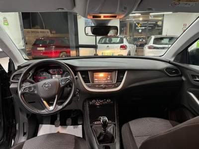 Opel Grandland X 1.5 diesel Ecotec S&S Business Grigio usata Andria