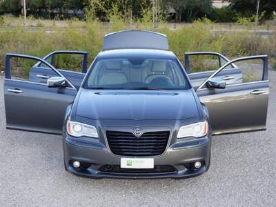 Lancia Thema 3.0 V6 Multijet II 239 CV Executive Grigio usata Ragusa