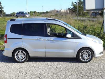 Ford Tourneo Courier 1.6 TDCI 95 CV Plus Argento usata Ragusa