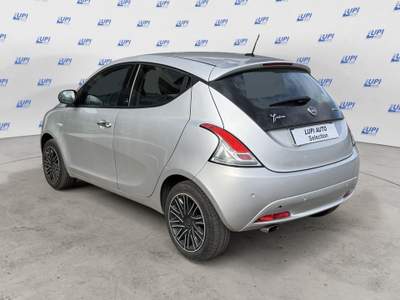 Lancia Ypsilon 1.0 firefly hybrid Gold s&s 70cv Argento usata Pistoia