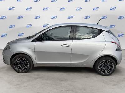 Lancia Ypsilon 1.0 firefly hybrid Gold s&s 70cv Argento usata Pistoia