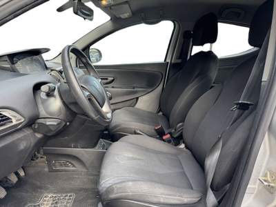 Lancia Ypsilon 1.0 firefly hybrid Gold s&s 70cv Argento usata Pistoia