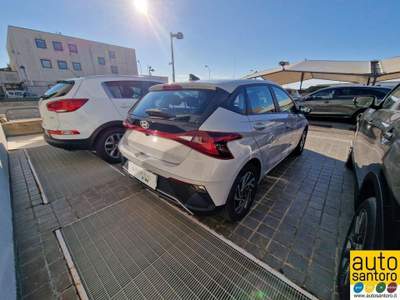 Hyundai i20 1.0 T-GDI 48V iMT Connectline Bianco usata Salerno