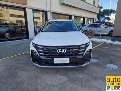Hyundai Tucson 1.6 CRDI 48V DCT Business Bianco usata Salerno