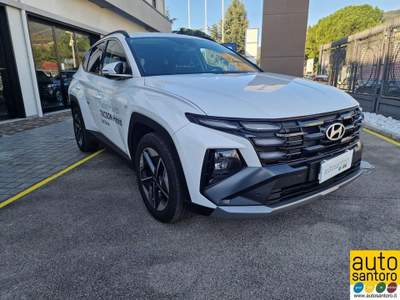 Hyundai Tucson 1.6 CRDI 48V DCT Business Bianco usata Salerno