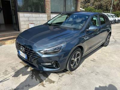 Hyundai i30 1.6 CRDi 136 CV 48V DCT 5 porte Prime Blu/Azzurro usata Caltagirone