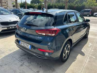 Hyundai i30 1.6 CRDi 136 CV 48V DCT 5 porte Prime Blu/Azzurro usata Caltagirone