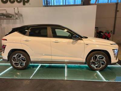 Hyundai Kona HEV 1.6 DCT NLine + Tetto + Tech Pack Bianco usata Reggio nell'Emilia