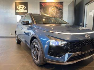 Hyundai Bayon 1.0 T-GDI Hybrid 48V MT XClass + tetto Blu/Azzurro usata Reggio nell'Emilia