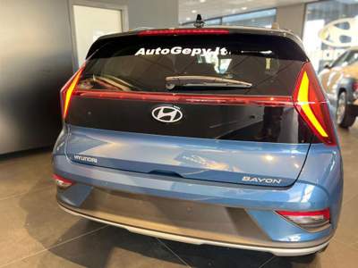 Hyundai Bayon 1.0 T-GDI Hybrid 48V MT XClass + tetto Blu/Azzurro usata Reggio nell'Emilia