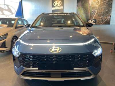 Hyundai Bayon 1.0 T-GDI Hybrid 48V MT XClass + tetto Blu/Azzurro usata Reggio nell'Emilia