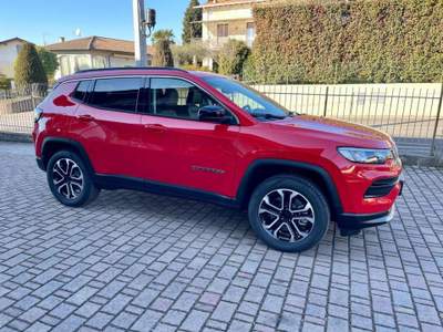 Jeep Compass 1.3 Turbo T4 190 CV PHEV AT6 4xe Limited - KM0 Rosso usata Cadrezzate con Osmate