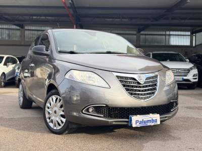 Lancia Ypsilon 1.2 69 CV 5 porte GPL Ecochic Gold Grigio usata Qualiano
