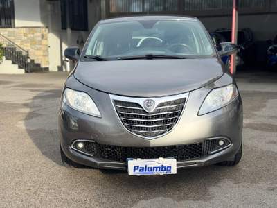 Lancia Ypsilon 1.2 69 CV 5 porte GPL Ecochic Gold Grigio usata Qualiano