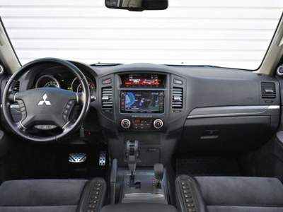 Mitsubishi Pajero 3.2 DI-D 16V aut. 3p. Edition DPF Bianco usata Castelnuovo Rangone