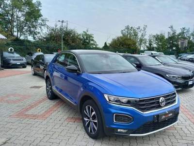 Volkswagen T-Roc 1.0 tsi Style 115cv ADATTA X NEOPATENTATI Blu/Azzurro usata Abbiategrasso