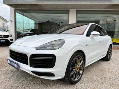 Porsche Cayenne Coupé 4.0 V8 Turbo S E-Hybrid Bianco usata Abano Terme