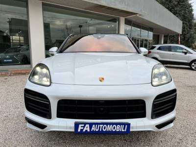 Porsche Cayenne Coupé 4.0 V8 Turbo S E-Hybrid Bianco usata Abano Terme