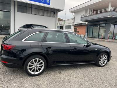 Audi A4 Avant 2.0 TFSI S tronic g-tron S line Nero usata Coriano