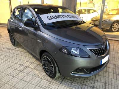 Lancia Ypsilon 1.0 FireFly 5 porte S&S Hybrid Gold Grigio usata Marsala