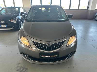 Lancia Ypsilon 1.0 FireFly 5 porte S&S Hybrid Silver Grigio usata Novellara